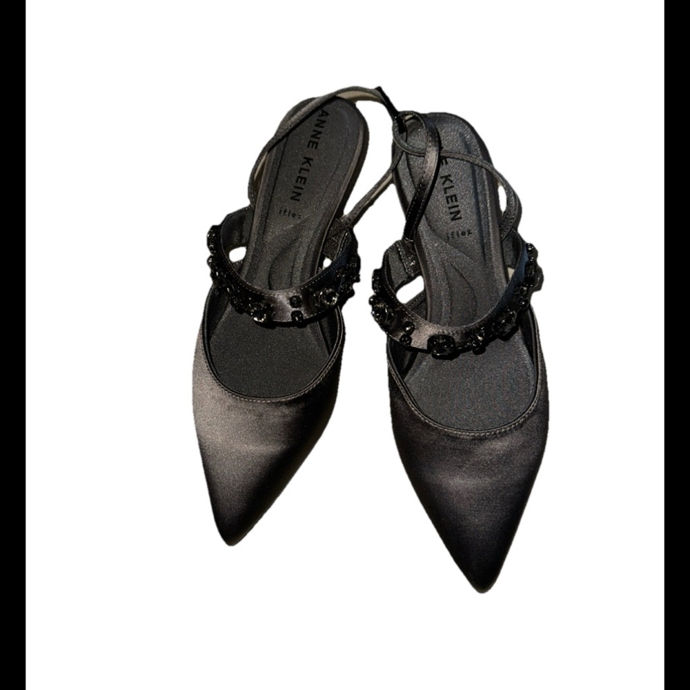Anne Klein Black Heels Sleek Formal Design